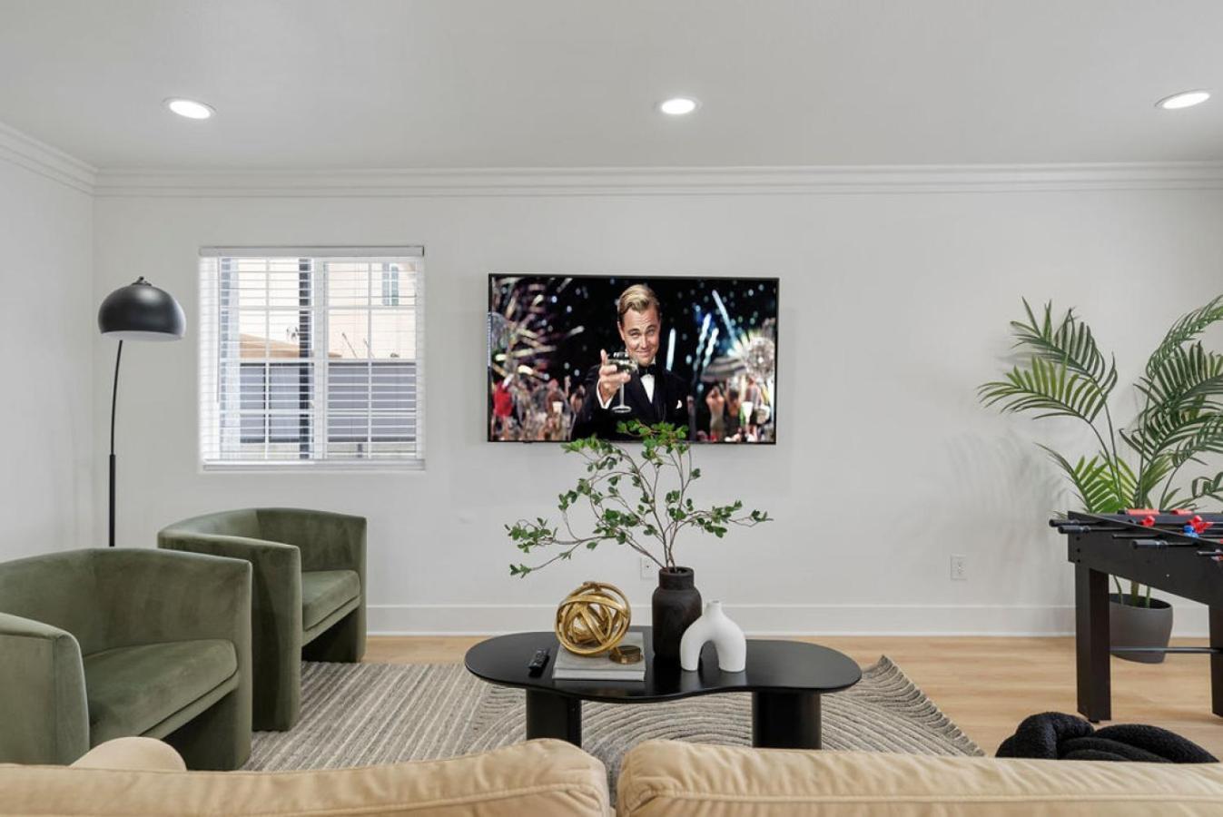 Modern Elegance- Big Group - Games - Sleeps 10 * Los Angeles