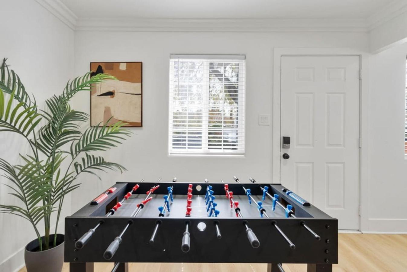 Modern Elegance- Big Group - Games - Sleeps 10 * Los Angeles